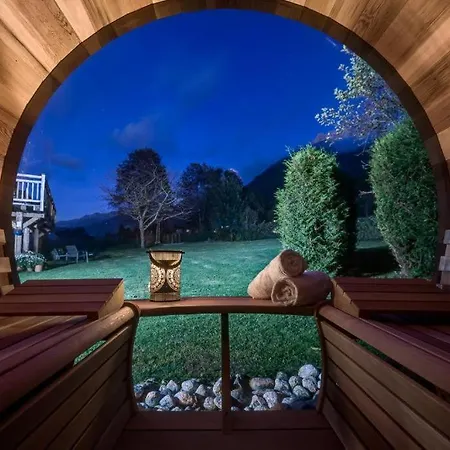 Holliday With 9 Bedrooms, Jacuzzi And Sauna- If You Want To Book, Please Contact On Wh-ats-app - 0034-635-518-216 !!!! Villa *